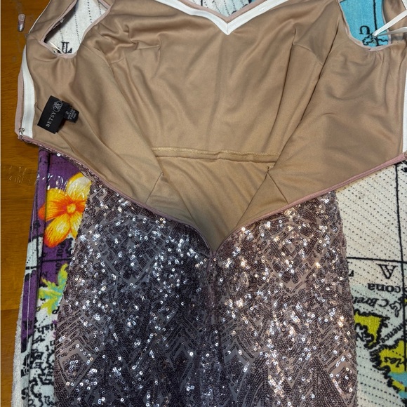 Betsy & Adam Sequin Gown in a rose or pink shade size 2 small gown floor - Picture 8 of 16